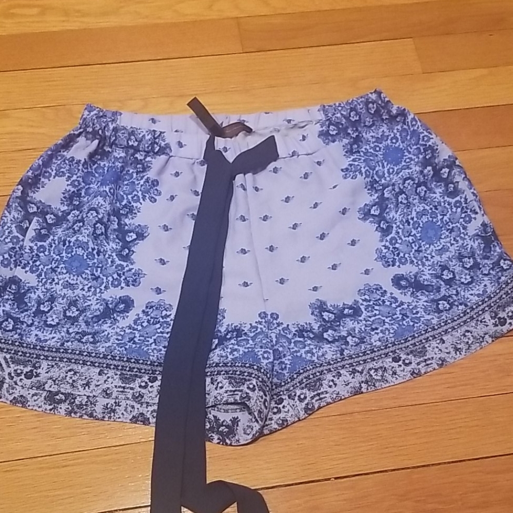 BCBG shorts